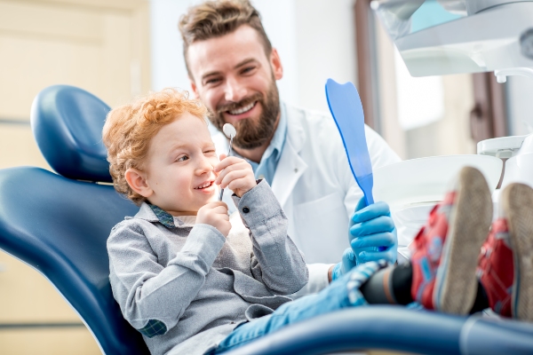 When Your Child Should See A General Dentist